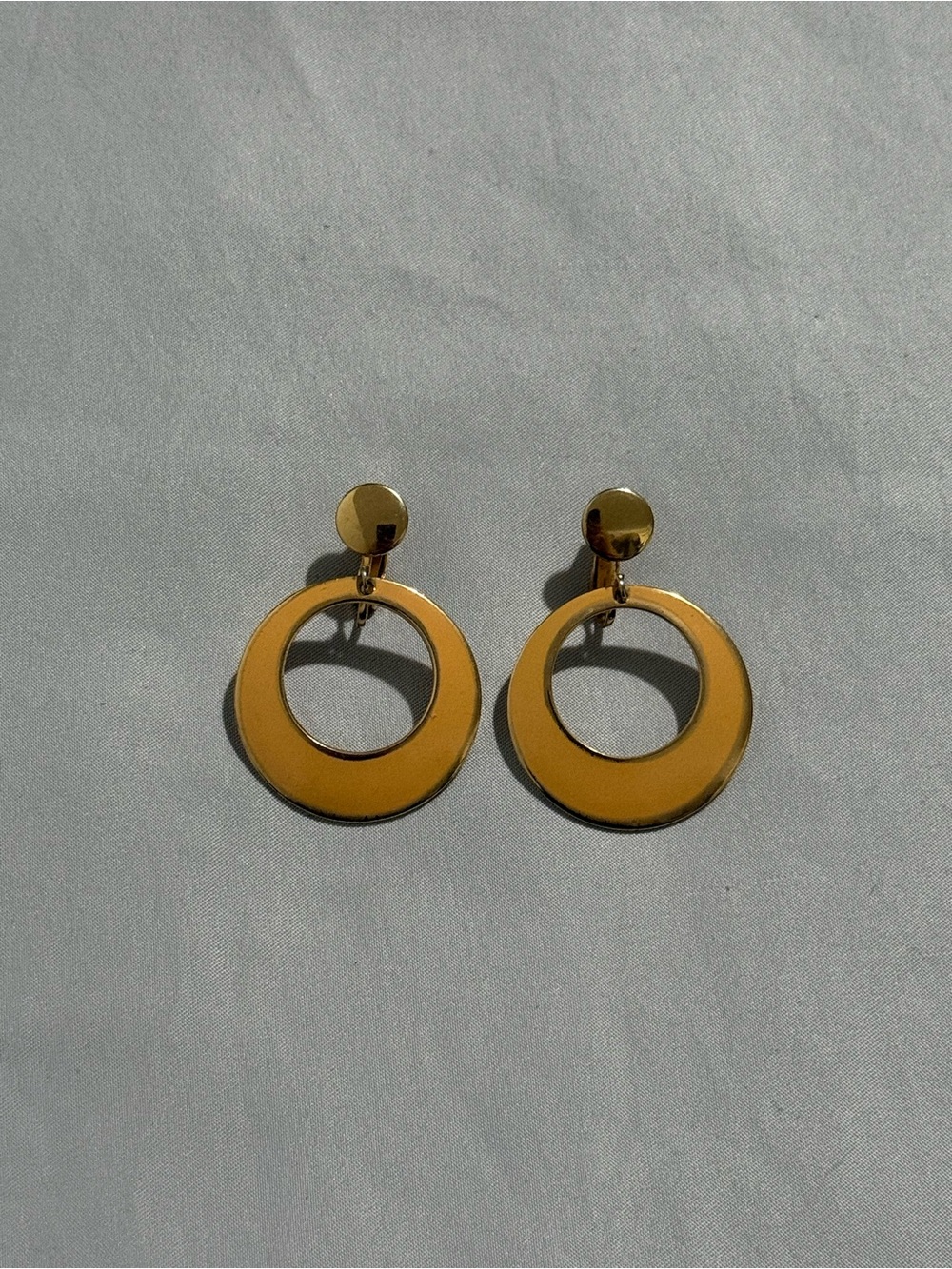 Vintage style Gold-Tone Open Hoop Drop Clip-On Earrings